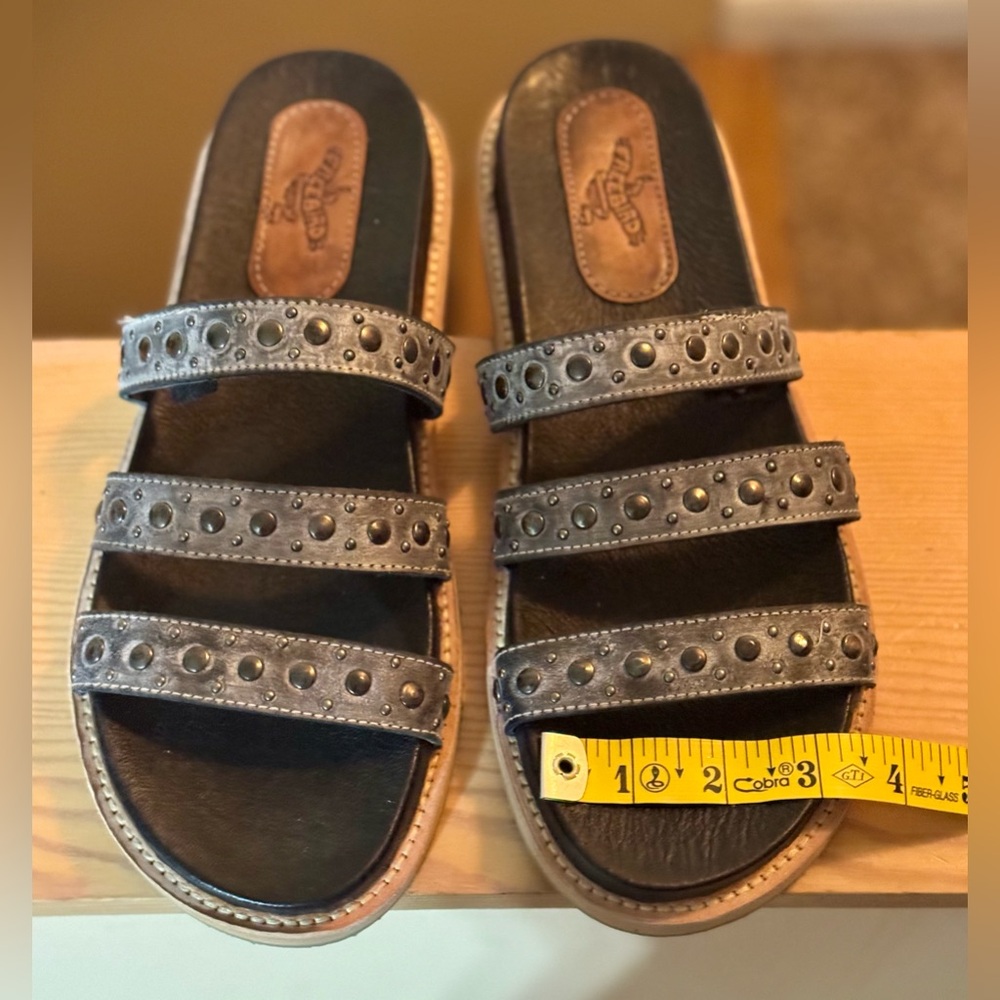 FREEBIRD Florence Studded Leather Sandals Size 10 NWOT Never Worn - Picture 3 of 9